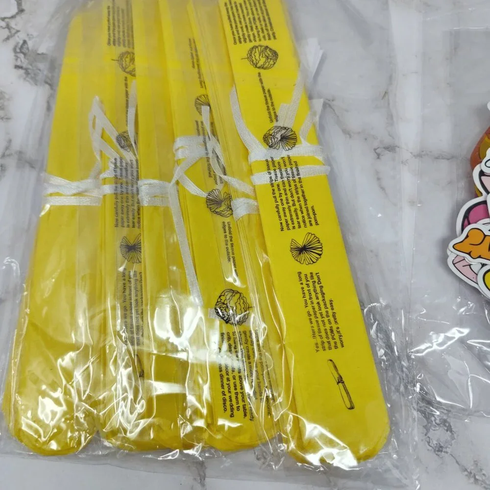 🎈 Disney Winnie the Pooh Party Supplies - Paper Flowers 🌼